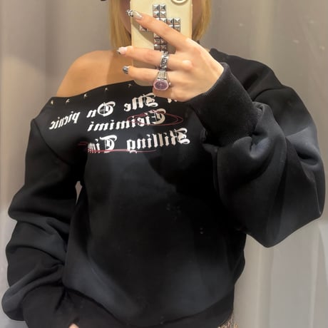 FOTUS フェトウス　オフショルダー　トップス　ジップ ハーフZIPショートスウェットTOPS[品番：MKSW0043806]｜GYDA（ジェイダ