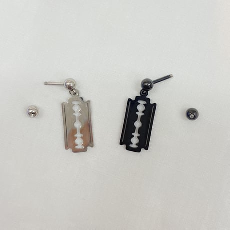 再入荷))カミソリピアス(NO.G529)