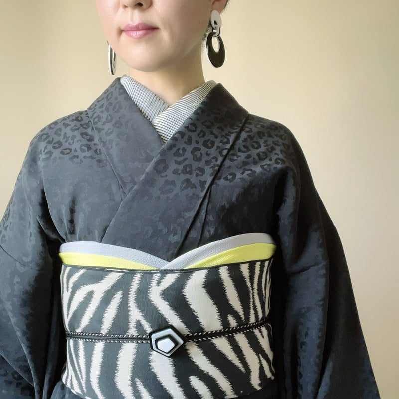 帯留 <contour 5 /コンター 5 >ブラック×ホワイト | AIRPORT LOUNGE