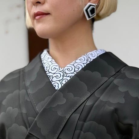 刺繍半衿 【雲】