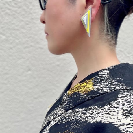 イヤリング/ピアス <contour 3 /コンター 3 >イエロー×グレー