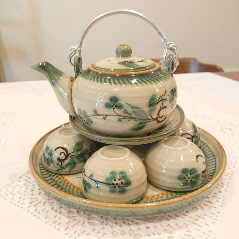 ベトナム バッチャン焼き 茶器セット グリーンの梅 緑の淵 | Ethnic