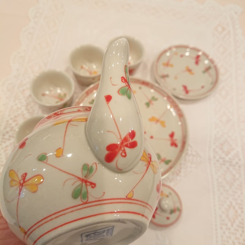 ベトナム バッチャン焼き 茶器セット 幸せを運ぶとんぼ絵 赤 | Ethnic