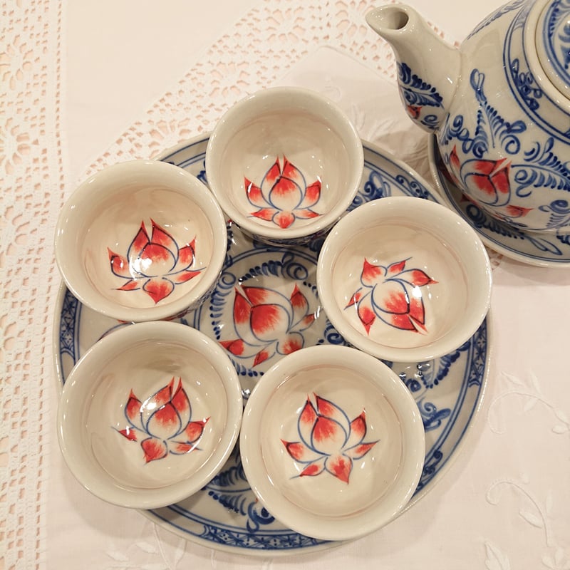 ベトナム バッチャン焼き 茶器セット 蓮花 青色 | Ethnic Tea Salon ベトナム バッチャン焼き 茶器セット 蓮花 青色 | Ethnic Tea Salon