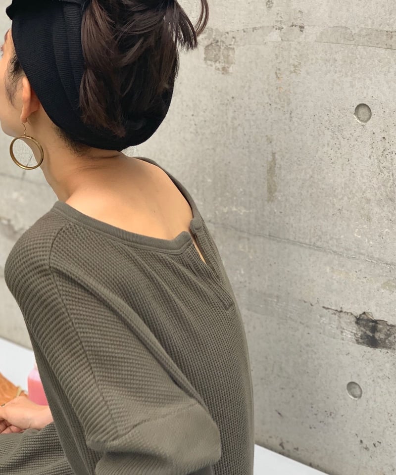 ボブ　TRUBE グラフィックガールデザインフードワンピース【黒、カーキ】 ボブ TRUBE グラフィックガールデザインフードワンピース【黒