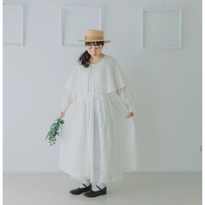 ケープワンピース / フレンチリネン white【web価格】 | Momono-hana