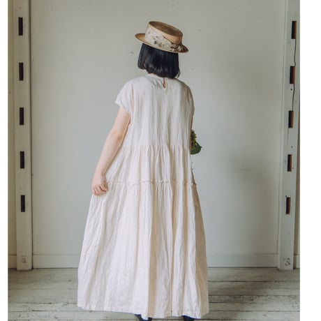 センターレースのワンピース　/　手染　ivory　【web価格】