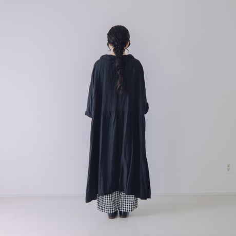花びら襟ロングコート　/　フレンチリネン　BK