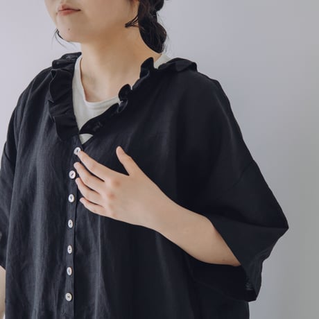 Vあきフリルのオールインワン  /  シーチングlinen  BK