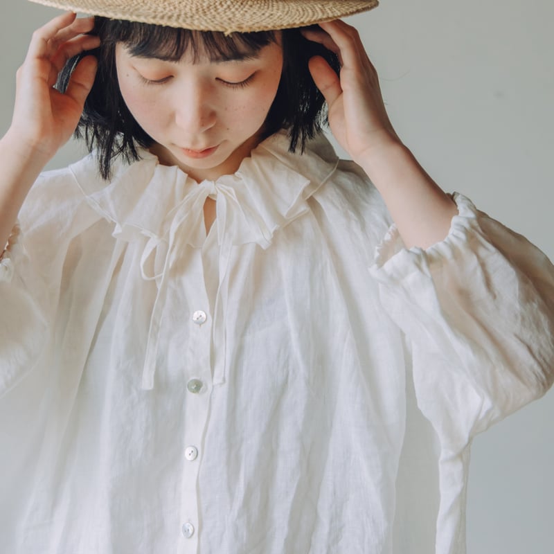 momonohana ブラウス　作家さま　リネン 花びら襟ブラウス / フレンチリネン 生成り 【web価格