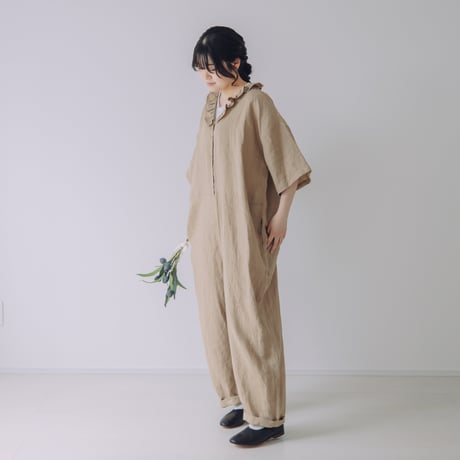 Vあきフリルのオールインワン  /  シーチングlinen  BEG