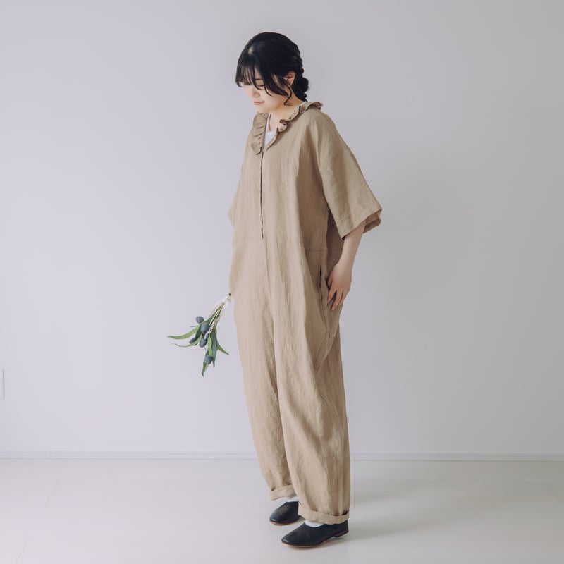 Vあきフリルのオールインワン / シーチングlinen BEG | Momono-hana