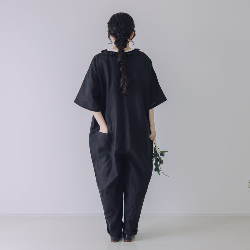 Vあきフリルのオールインワン / シーチングlinen BK | Momono-hana