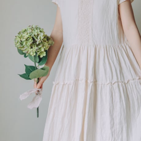 センターレースのワンピース　/　手染　ivory　【web価格】