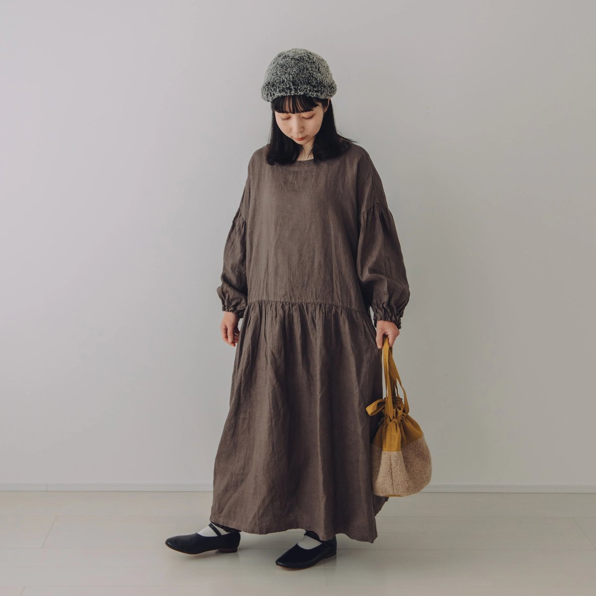 バルーンスリーブワンピース / 手染 モカ茶 | Momono-hana