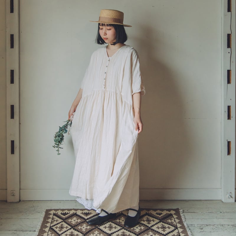 Wレースとタック半袖ワンピース / 手染 ivory 【web価格】 | Momono-hana