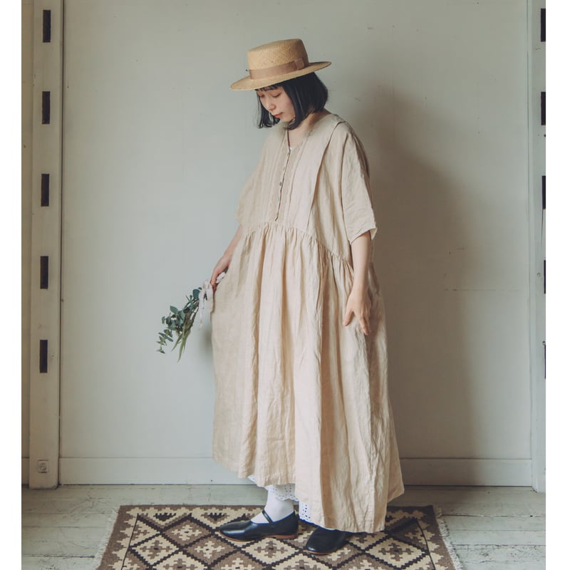 Wレースとタック半袖ワンピース / 手染 サンド 【web価格】 | Momono-hana