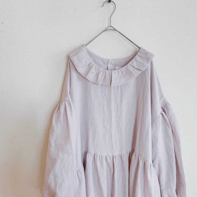 ゆったりめ/フリル襟のワンピース/ピンパーネル/フロントリボン/モカ ガール GIRL ドットシフォンバックリボンビスチェ風マーメイド