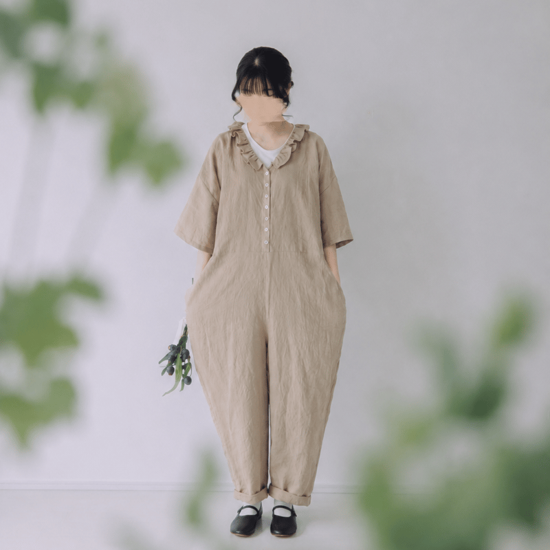 Vあきフリルのオールインワン / シーチングlinen BEG | Momono-hana