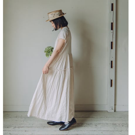 センターレースのワンピース　/　手染　ivory　【web価格】