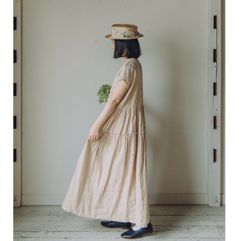 センターレースのワンピース / 手染 サンド | Momono-hana