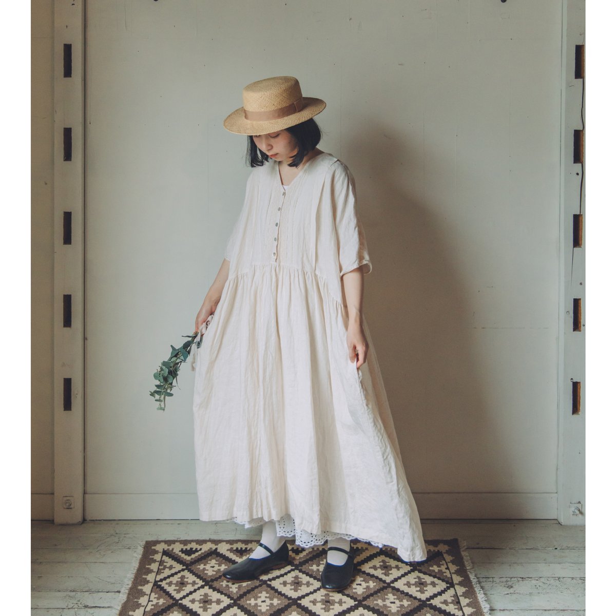 Wレースとタック半袖ワンピース / 手染 ivory 【web価格】 | Momono-hana