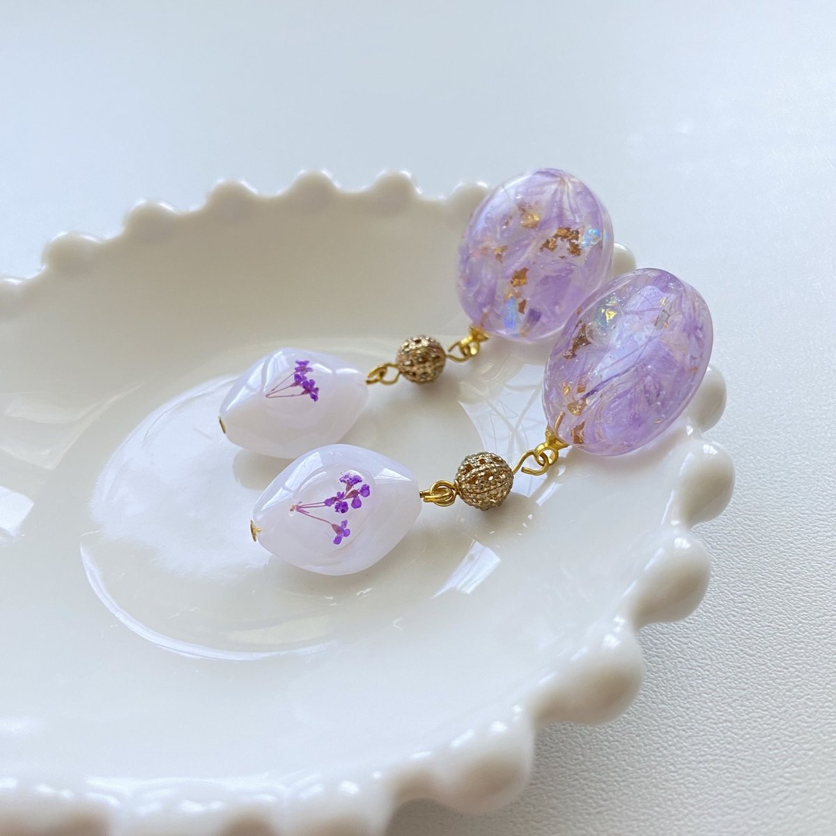 スターチスと押し花の紫陽花カラーピアス | Lugurus de mina