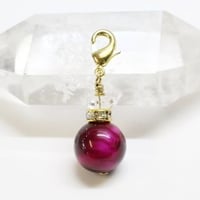 855 シェルパール×タイガーアイ　天然石　お守り　チャーム 金運・魔除け】 タイガーアイ 天然石チャーム | 那須高原 石の愉楽