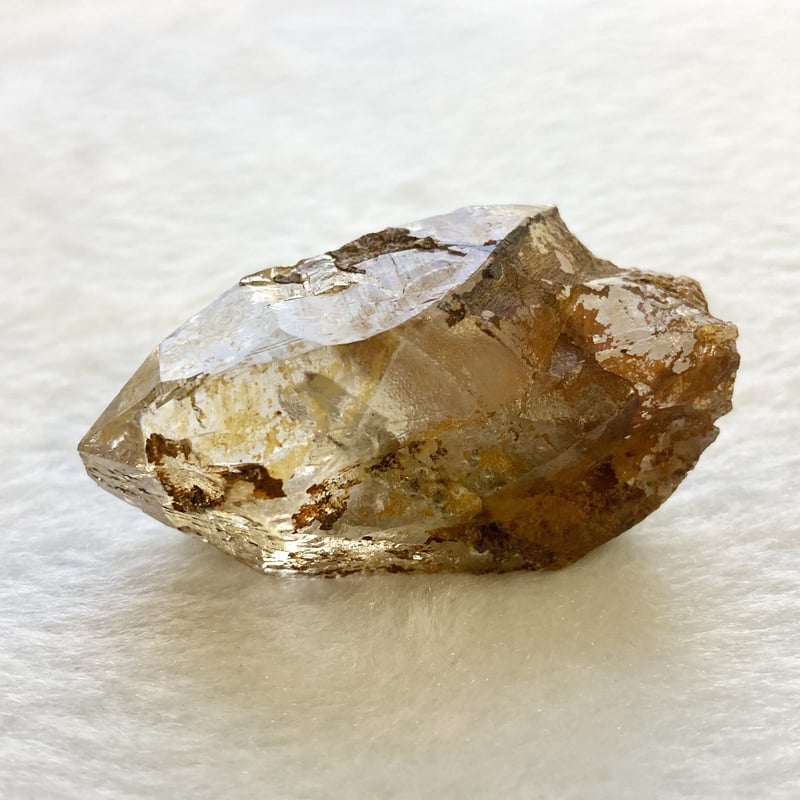 感謝特価　最高品質　光を纏いし神の聖石　幻のオールドガネッシュヒマール水晶 最高品質光を纏いし神の聖石ガネッシュヒマール産虹の