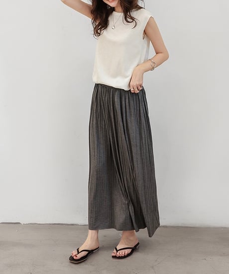 long pleated skirt (2 colors)