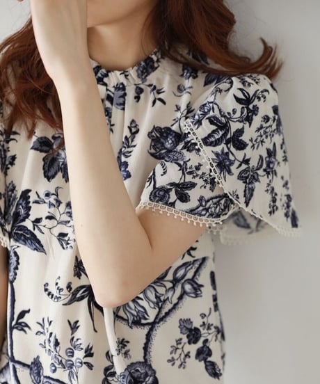 blue flower smock blouse (1 color)
