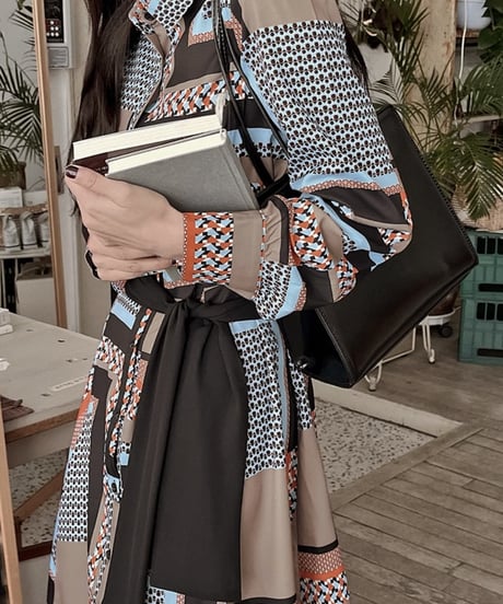 brown base geometric pattern dress (1 color)