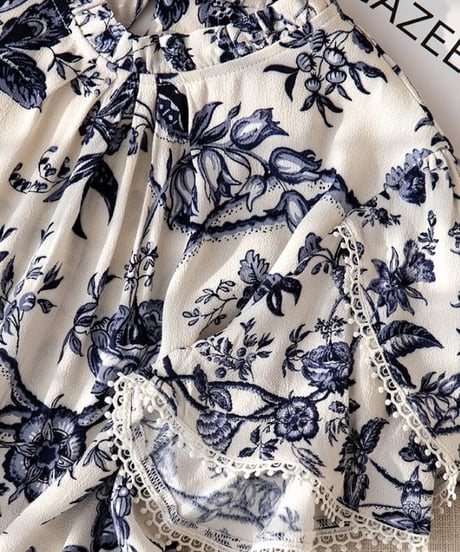 blue flower smock blouse (1 color)