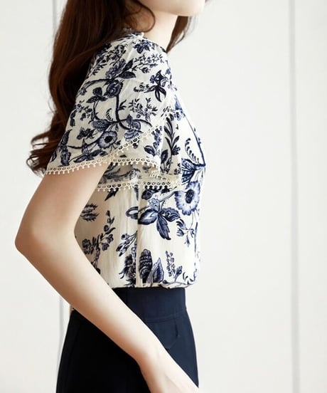 blue flower smock blouse (1 color)