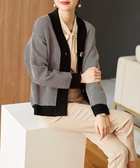 v-neck single breasted cardigan (2 colors)