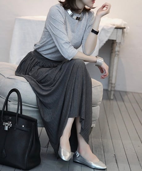long pleated skirt (2 colors)