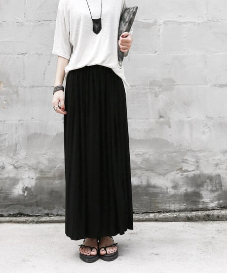 long pleated skirt (2 colors)