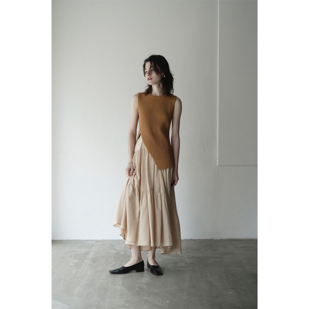 CLANE クラネ “CURVE LINE TIERED SKIRT” カーブラインティアード...