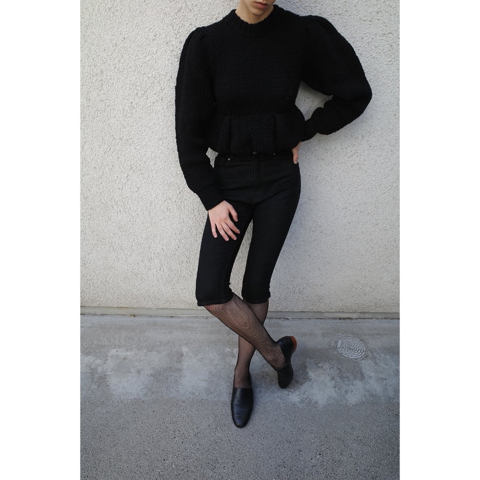 11/16までの限定価格！ CLANEクラネ カプリデニムパンツ CLANE クラネ “DENIM CAPRI PANTS” デニムカプリパンツ | t / wo