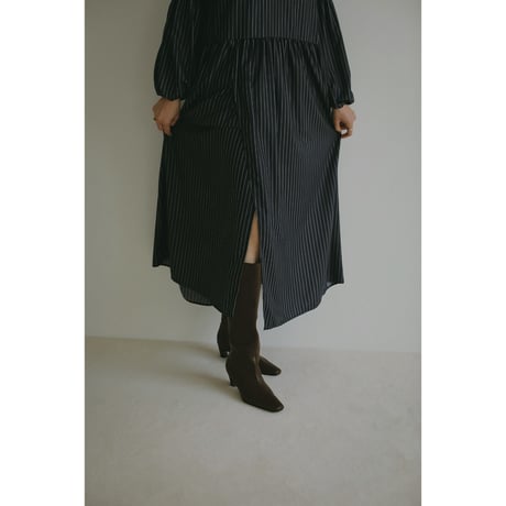 MANOF マノフ “PINSTRIPE GATHER ONE PIECE” ピンストライプギャザーワンピース
