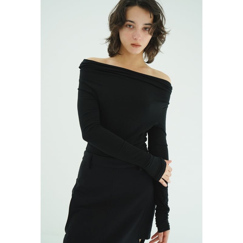 CLANE クラネ “DRAPED OFF SHOULDER SOFT CUT TOPS” ド