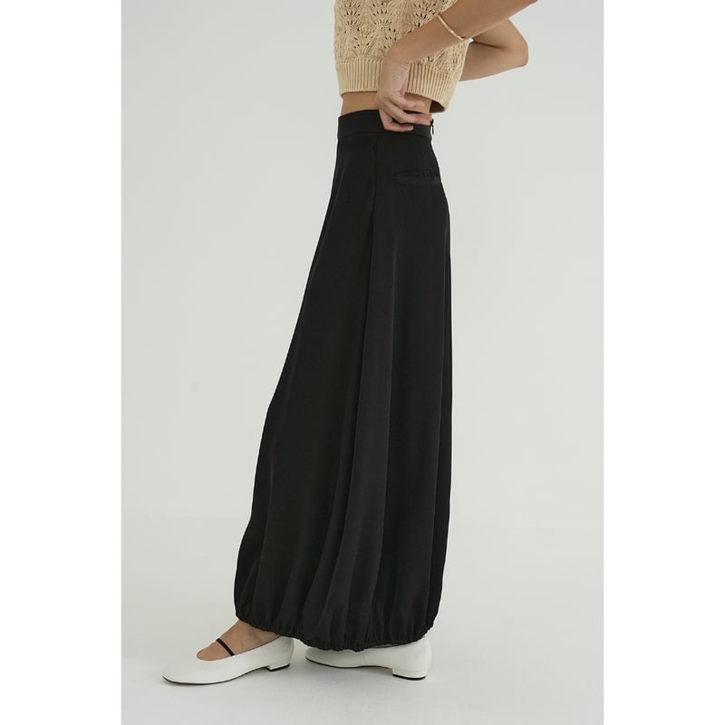 CLANE クラネ “SATIN BALLOON SKIRT” サテンバルーンスカート | t