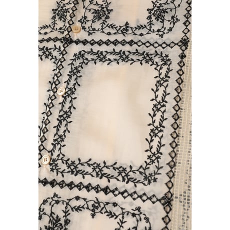CLANE クラネ “EMBROIDERY LACE BOX SHIRTS” エンブロイダリーレースボックスシャツ