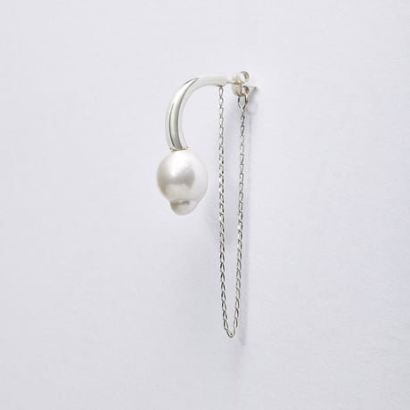 FIBULA フィブラ “Aging baroque pearl chain pierce half”　エージングバロックパールチェーンピアスハーフ