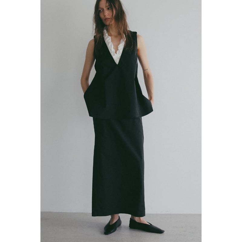MANOF マノフ “FRILL V NECK SET UP” フリルVネックセットアップ |