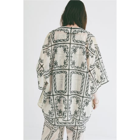 CLANE クラネ “EMBROIDERY LACE BOX SHIRTS” エンブロイダリーレースボックスシャツ