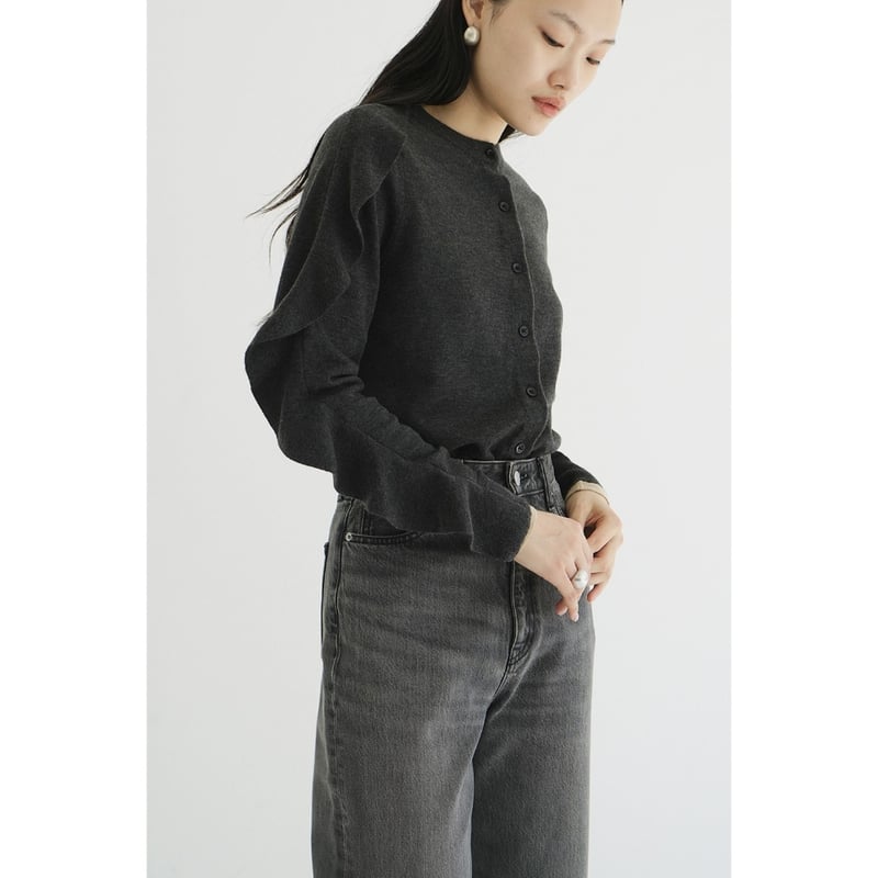 CLANE クラネ “W FACE SHOULDER FRILL KNIT CARDIGAN”