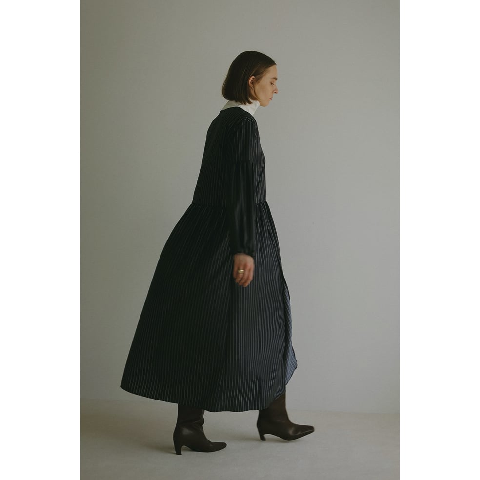 MANOF マノフ “PINSTRIPE GATHER ONE PIECE” ピンストライプギ