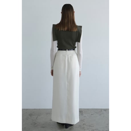 CLANE クラネ “FRONT SLIT TUCK SKIRT” フロントスリットタックスカート