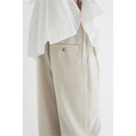 CLANE クラネ “DRAWSTRING LOOSE TUCK PANTS” ドローストリングルーズタックパンツ